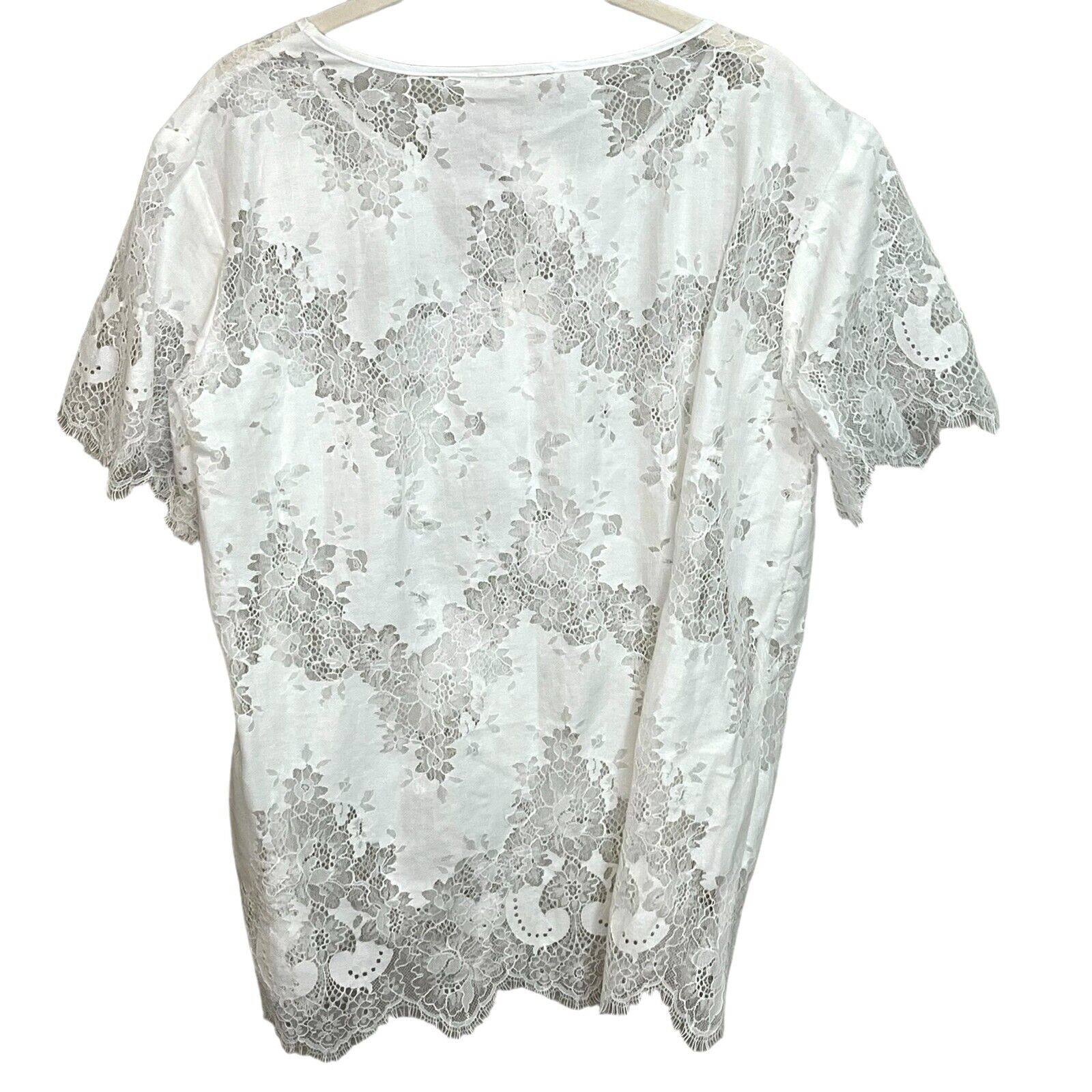 Gold Hawk Bright White Lace Short Sleeve Top Size Small NEW $178