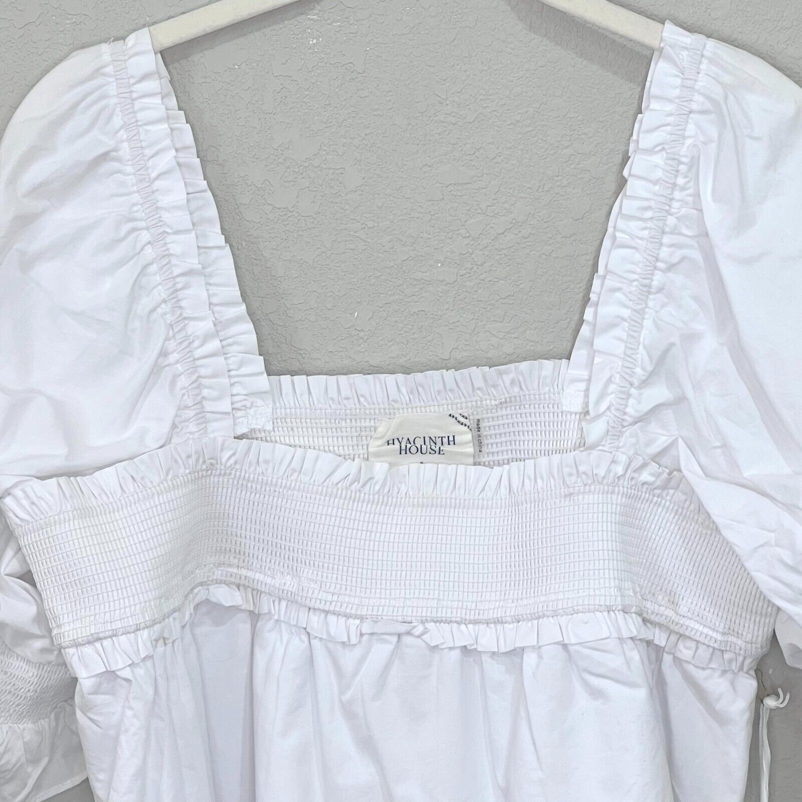 Hyacinth House Tuckernuck White Smocked Palmer Blouse Top Size Small NEW