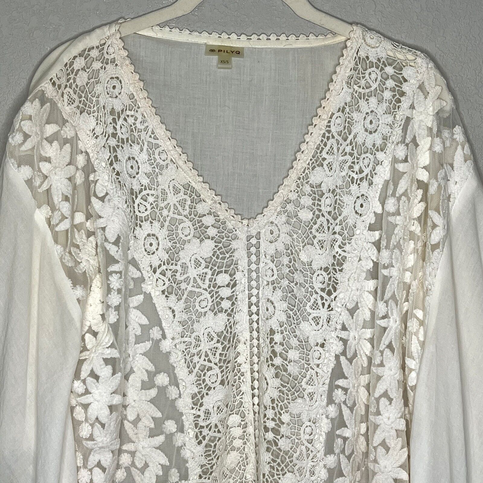 PilyQ Ivory Floral Lace Crochet Sheer Tassel Swim Cover Up Size XS/S