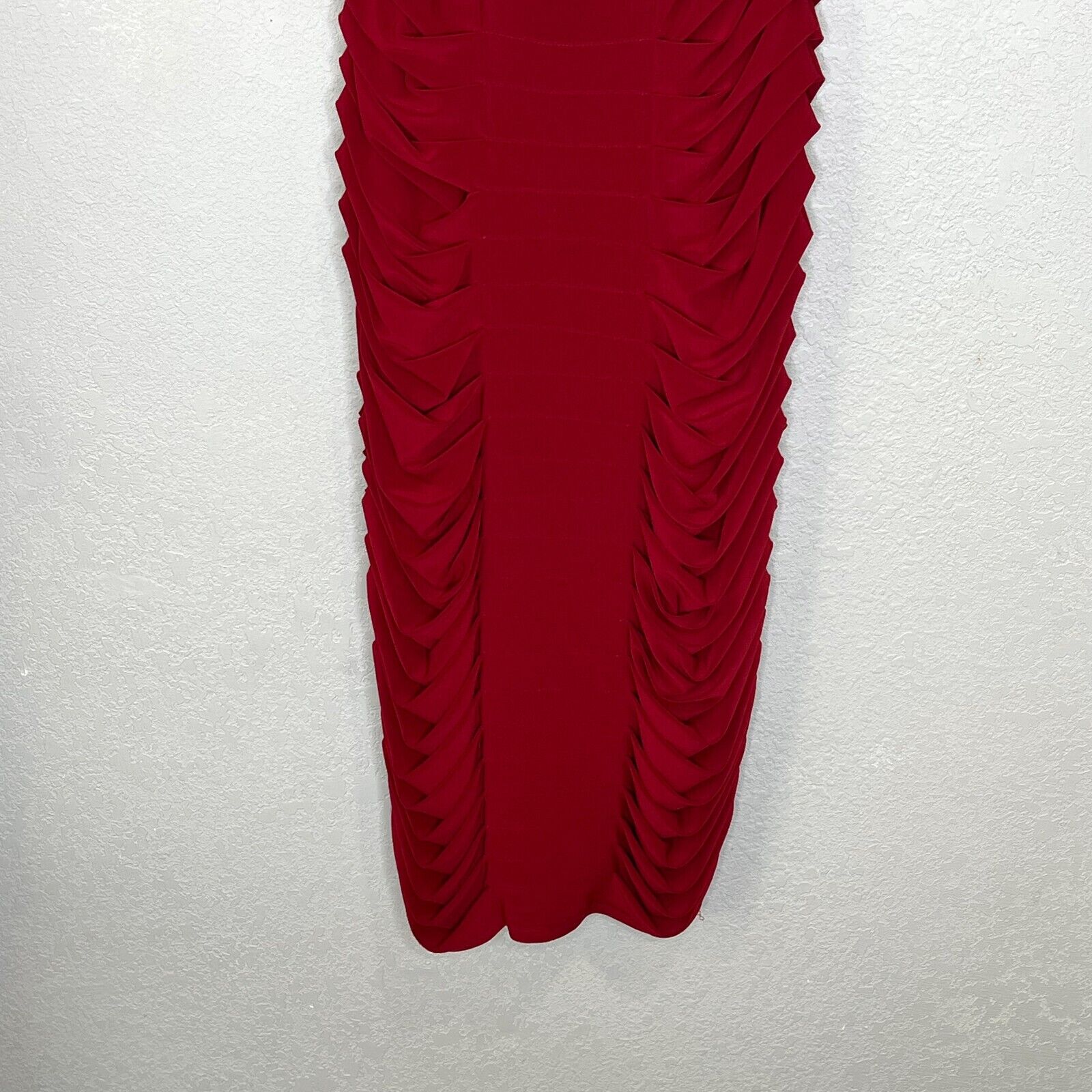 Sue Wong Cranberry Burgundy Halter Ruched Sheath Dress Size 8