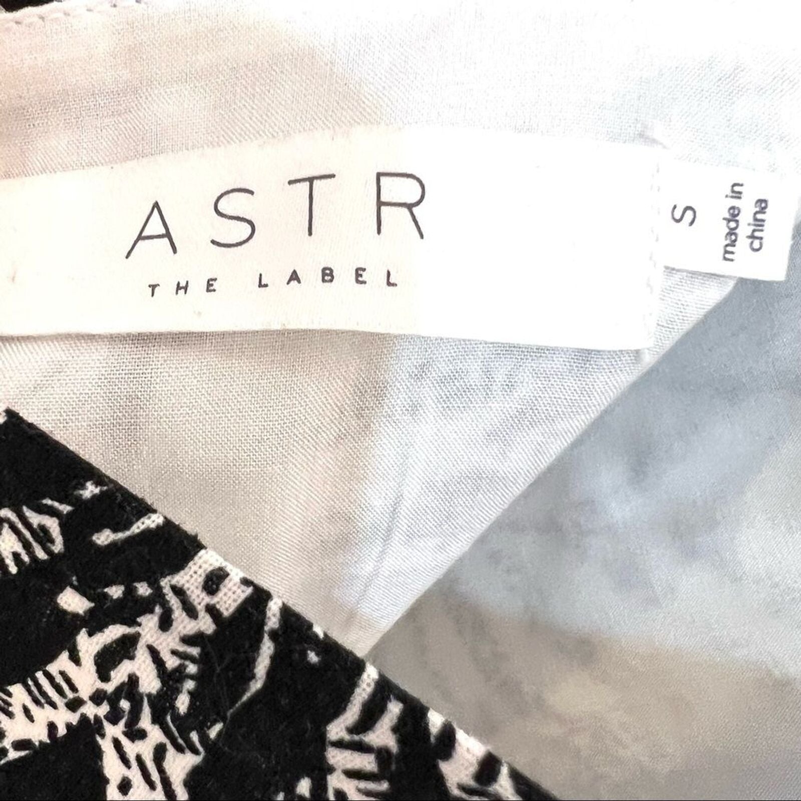 ASTR The Label Black & White Jordyn Palm Leaf Jumpsuit Size Small