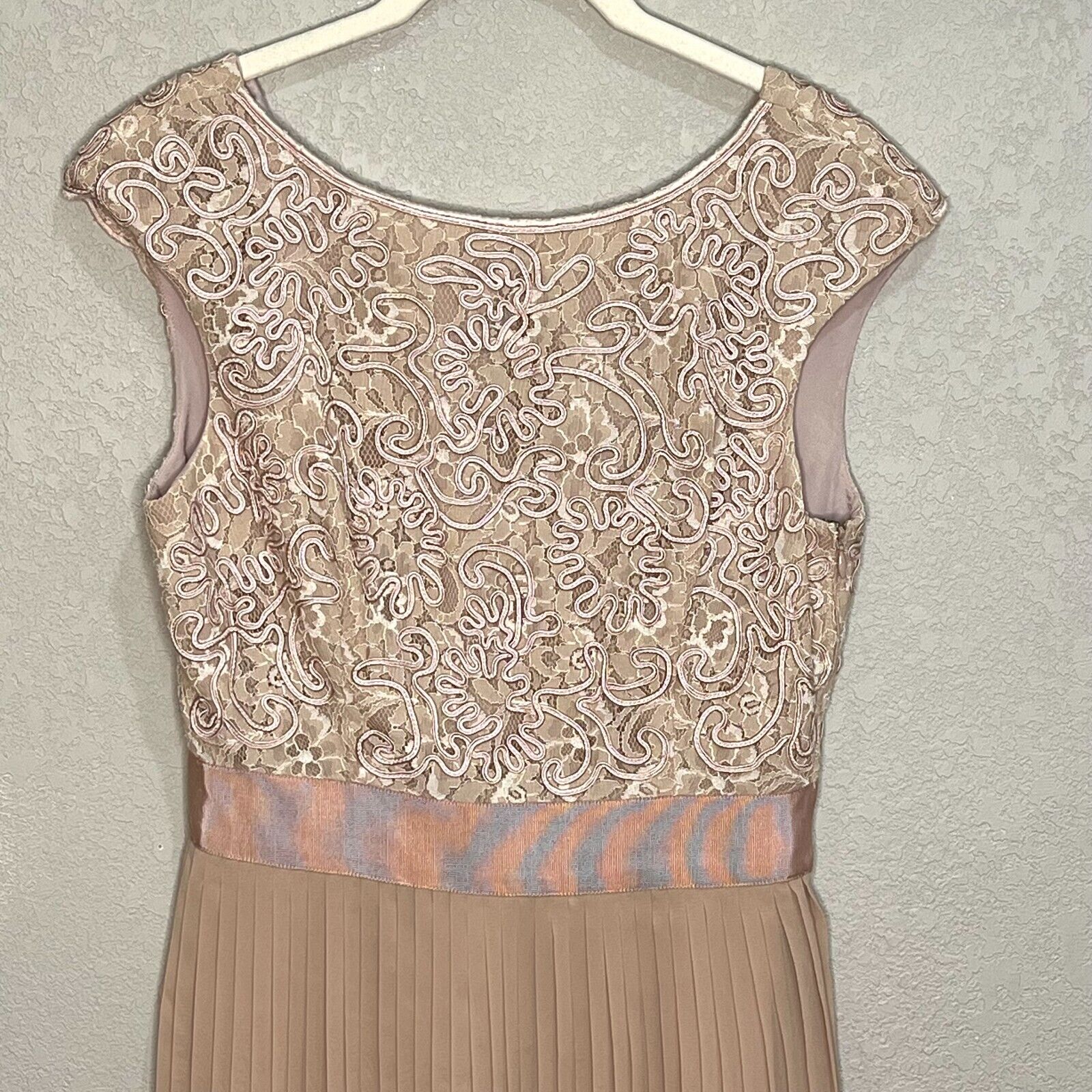 Ted Baker Pink Blush Aliana Lace Dress Size 6 ( Ted Baker 2)