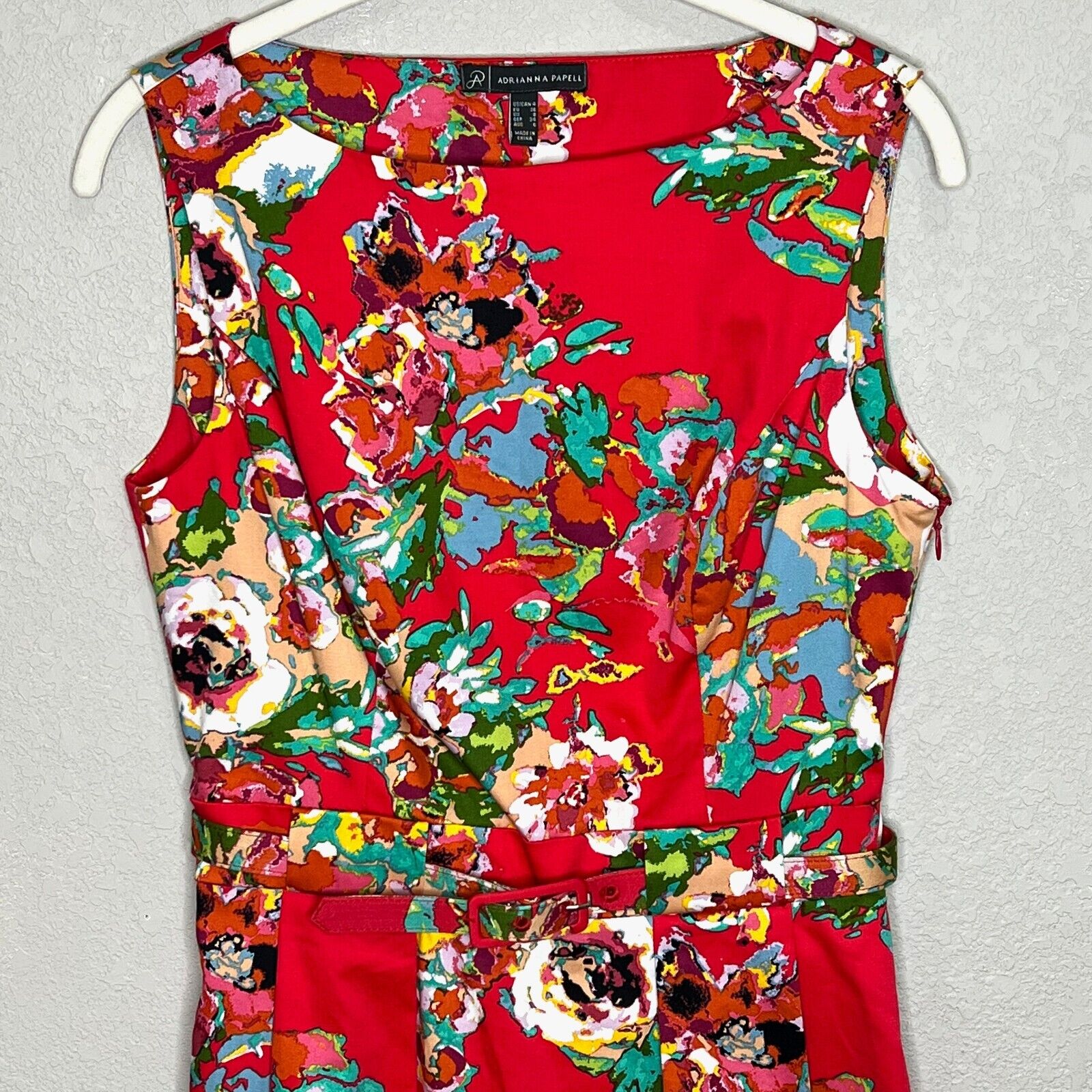 Adrianna Papell Sleeveless Red Floral Sleeveless Dress w Belted Waist Size 4